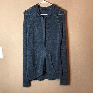Super cute and light weight hooded sweater.